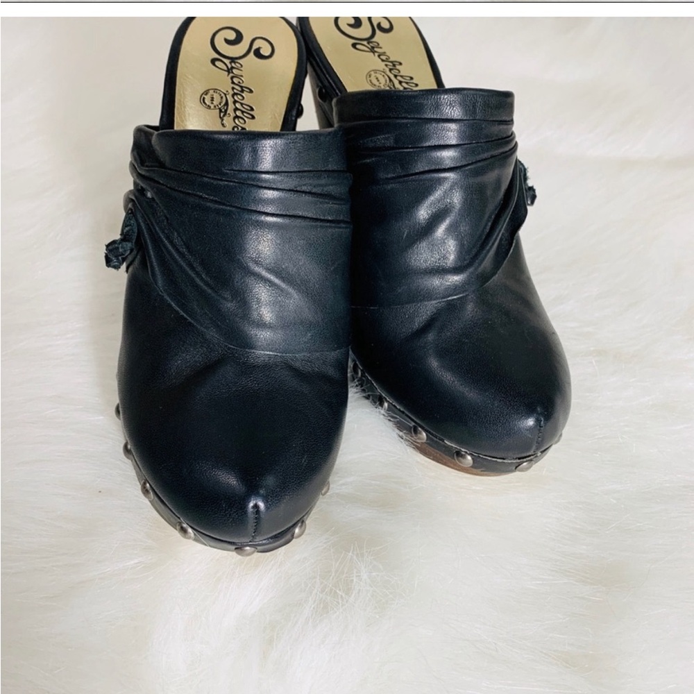 🎉 BOGO 50% off Anthropologie Seychelles Black Studded Heel Mules